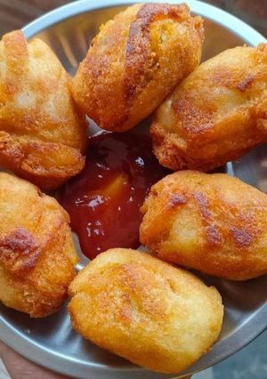 आलू पोहा के कटलेट (aloo poha ke cutlet recipe in Hindi) रेसिपी मुख्य फोटो