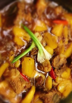 Hình của món Sườn non rim thơm.