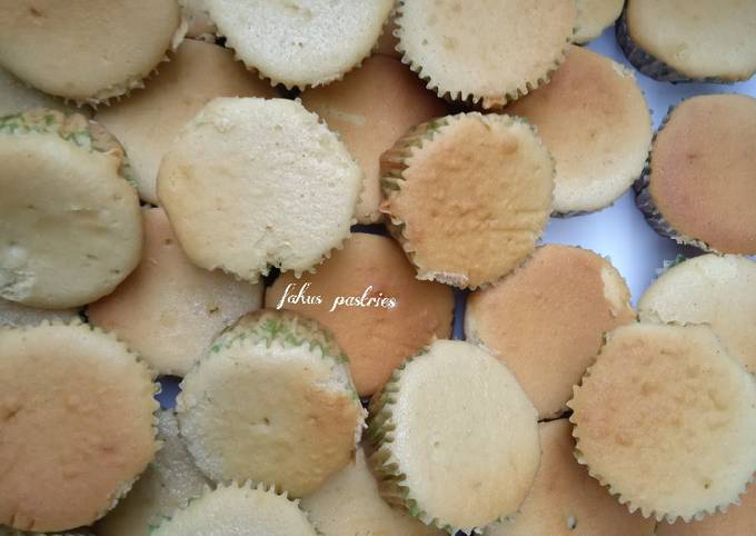 Recipe of Perfect Vanilla Cup cake