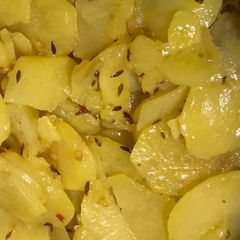 A picture of Fried Aloo.
