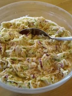 Coleslaw - amerikai majonézes káposztasaláta recept fotója