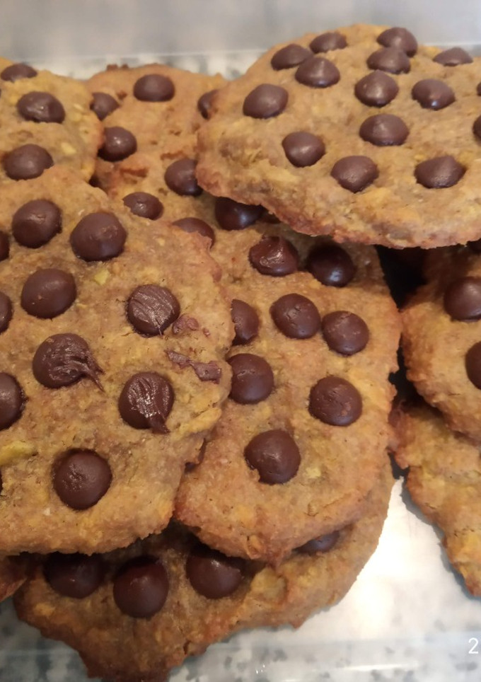 Una foto de Galletas de Manzanas🍏con pepitas de chocolate