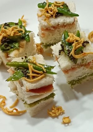 ব্রেড ধোকলা (bread dhokla recipe in Bengali) রেসিপির প্রধান ছবি