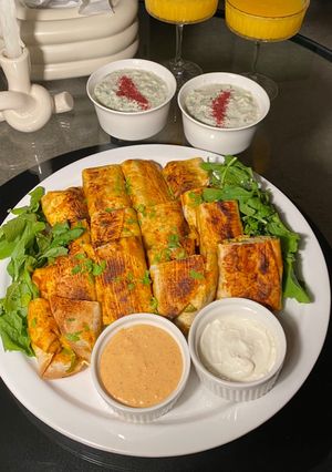 A picture of Chicken Shawarma with Tortilla Wraps.