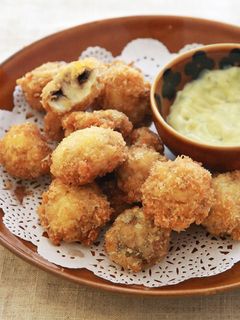酥炸蘑菇佐塔塔醬by戀戀家 的食譜成品照片