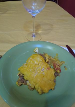 Una foto de Pastel de papas curcumelero
