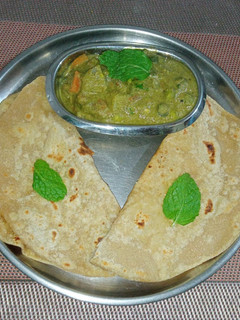 குருமா(Green Kurma for chappathi in tamil) (healthy recipie for corana) செய்முறை முக்கிய புகைப்படம்