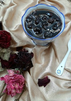 عکسی از دستور مربا آلبالو