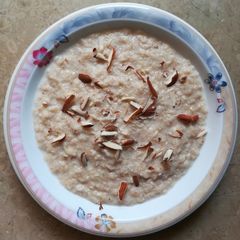 A picture of Barley Porridge with Milk.