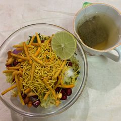 A picture of Indori poha(specially made with extra ingredients).