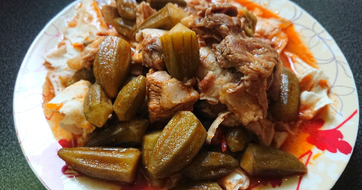 طريقة عمل بامية باللحمة 🍖 ثرود بالطريقة الديرية 😋 من سوزان شوقي 💖💟 - كوكباد