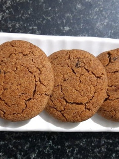 ராகி குக்கீஸ்(ragi cookies recipe in tamil) செய்முறை முக்கிய புகைப்படம்