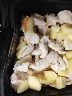 Una foto de Pollo con manzana