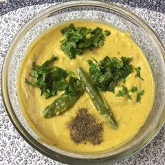 A picture of Hare Choliye Ki Kadhi.