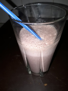 Una foto de Batido de fresa y chocolate