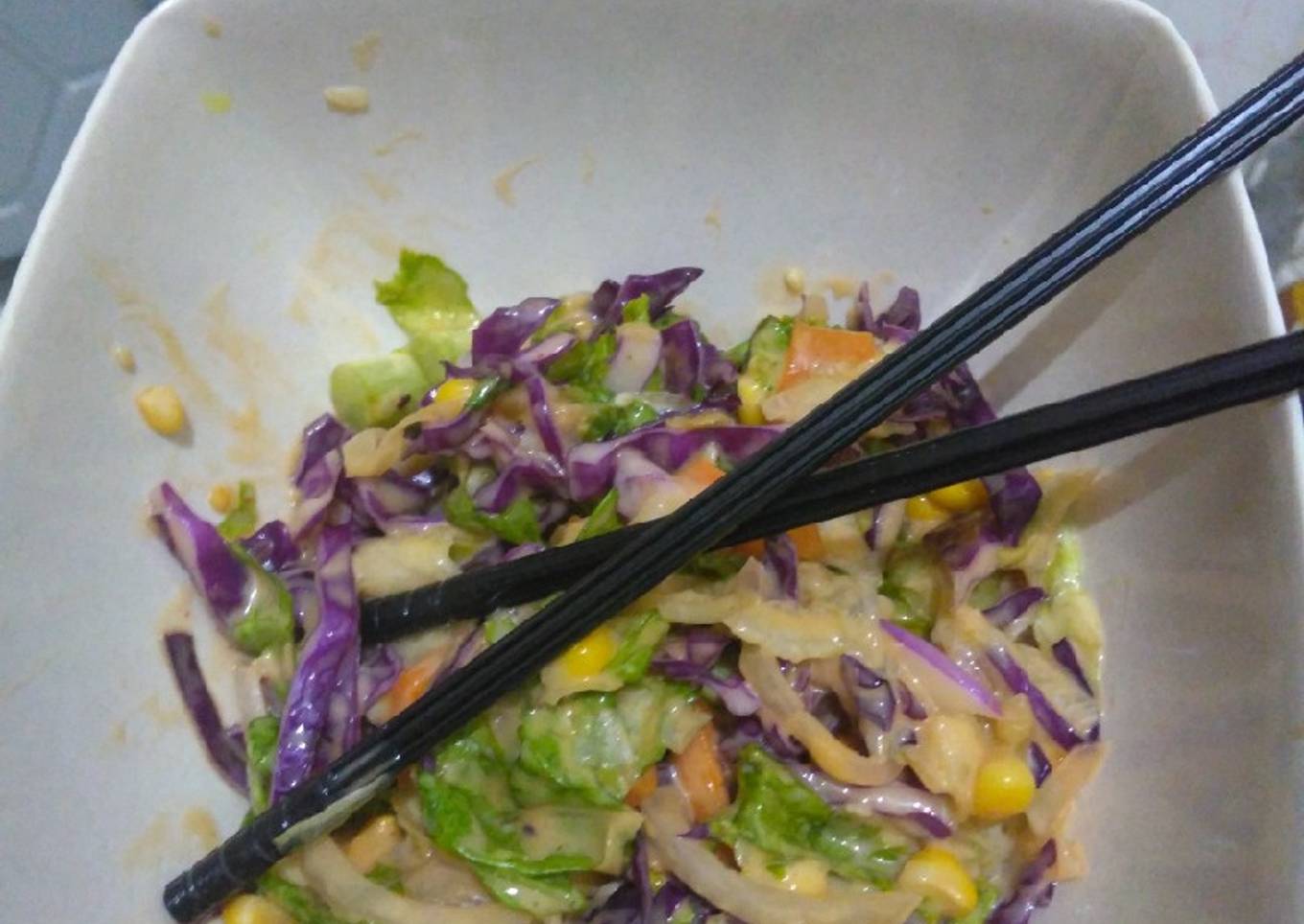 Salad sayur kol ungu