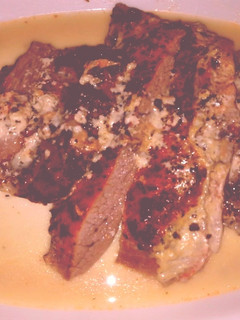 Una foto de Secreto ibérico a la leche con puré de patatas
