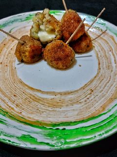 চীজ পটেটো বল (cheese potato ball recipe in Bengali) রেসিপির প্রধান ছবি