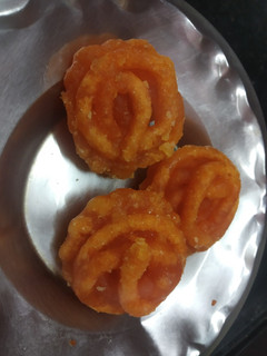 மினி ஜாங்கிரி (Mini Jangri Recipe in Tamil) செய்முறை முக்கிய புகைப்படம்