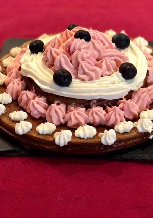 Una foto de Tarta de almendras y crema de queso FIT!