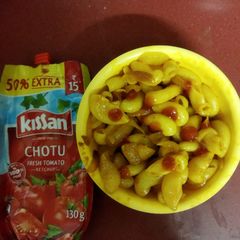 A picture of Macaroni pasta.