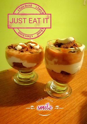 Una foto de Postre: Banana Split distinto