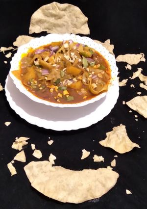 A picture of Papad ki Sabzi.