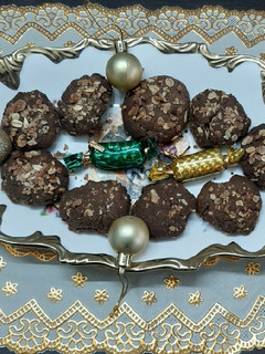 A picture of Chocolate oats cookies.