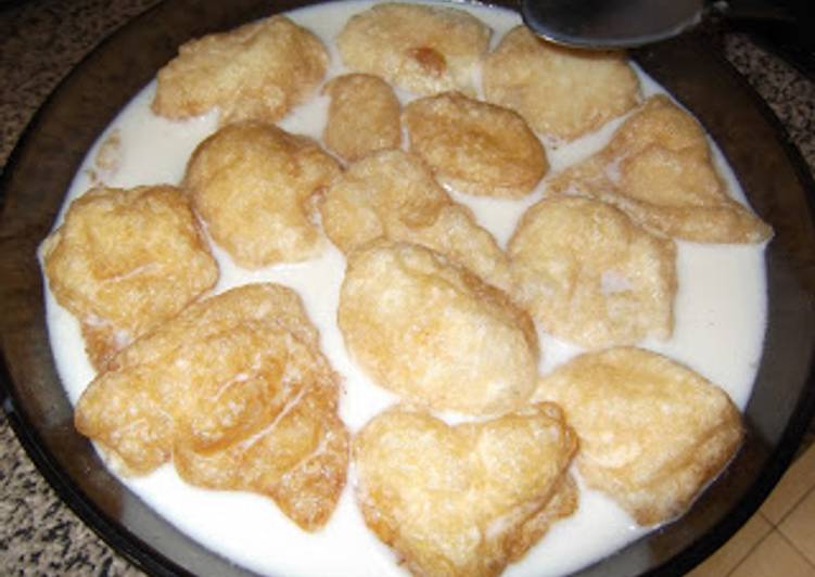 Buñuelos con leche