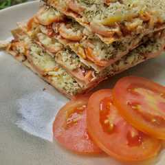 รูปของ Easy Tortilla Pizza