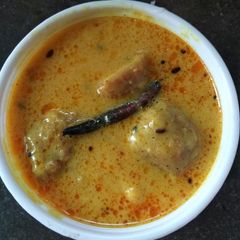 A picture of Kadhi.