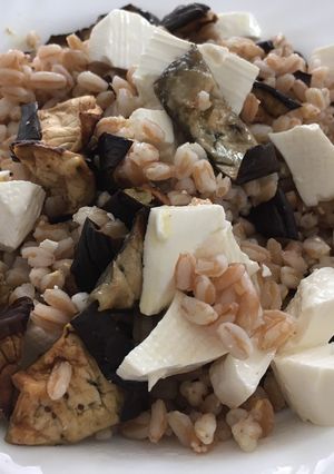 Foto di Farro con melanzane e primo sale 😋