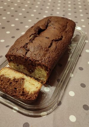 Une photo de Cake marbré chocolat pommes