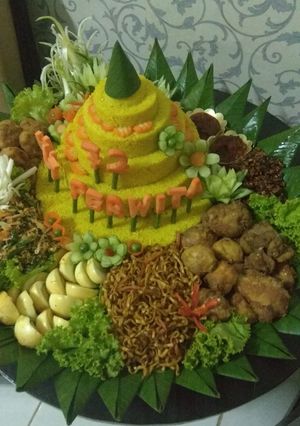Foto resep Tumpeng Praktis