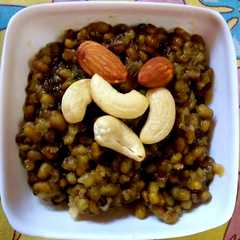 A picture of मूंग दाल खिचड़ी (moong Dal khichdi recipe in Hindi).