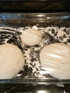 A picture of Pizza Napoletana Dough.