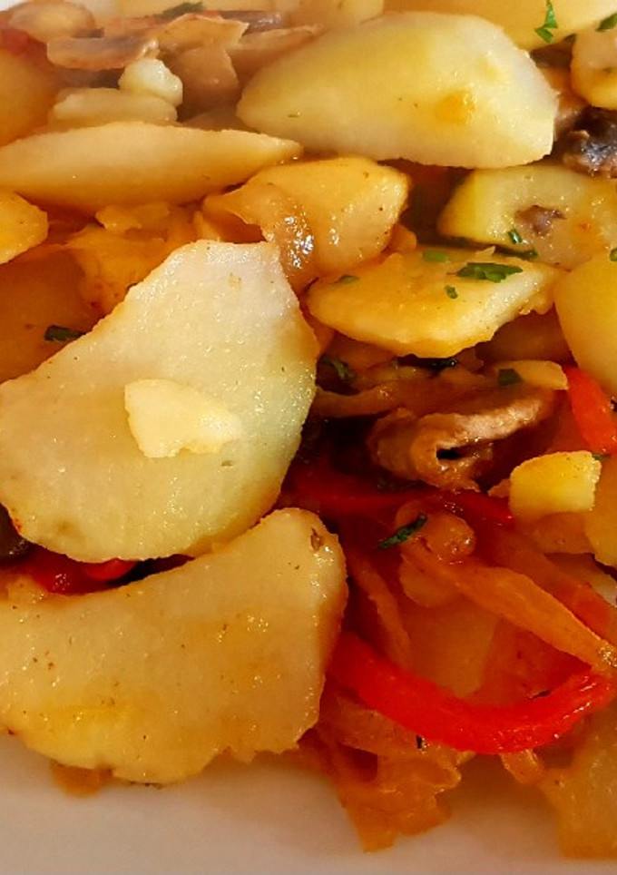Una foto de Champiñones con papas salteados👨‍🍳👨‍🍳