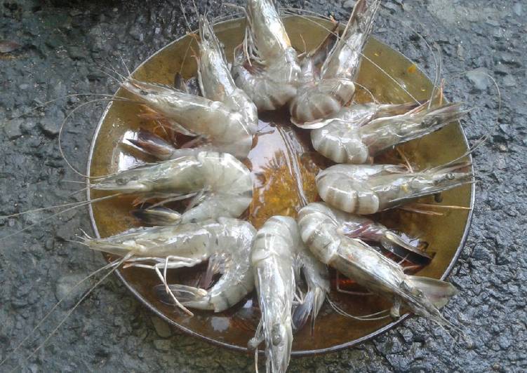 30. TIPS MEMBERSIHKAN UDANG TANPA MEMBUANG KEPALA