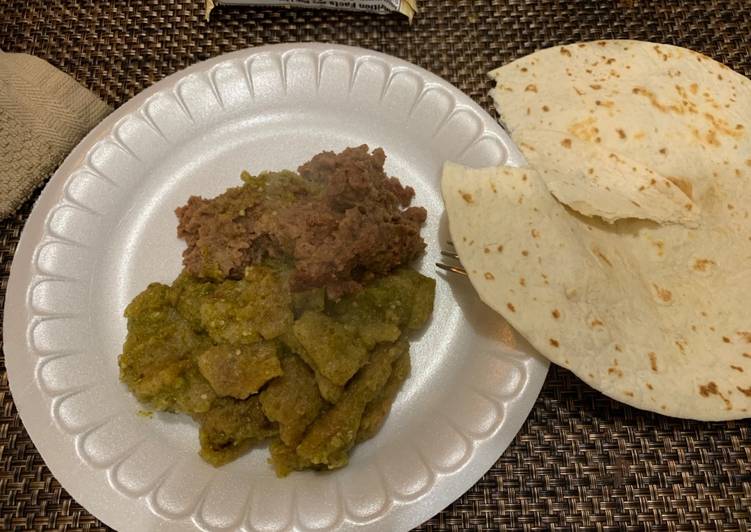 Chicharrón en salsa verde