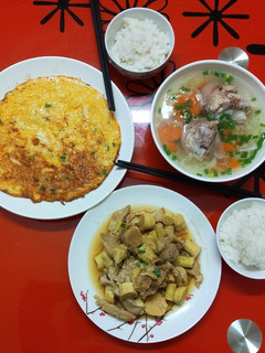 Hình của món Cơm nhà 3 món nhanh gọn.