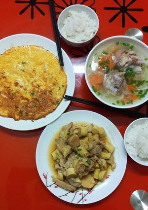 Hình của món Cơm nhà 3 món nhanh gọn.