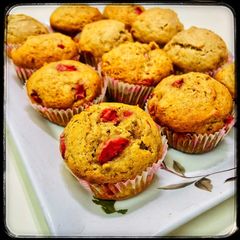A picture of Strawberry banana muffin.