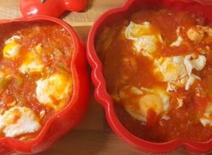 Foto de Sopa de Tomate e Ovo Escalfado