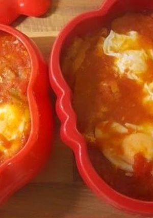 Foto de Sopa de Tomate e Ovo Escalfado