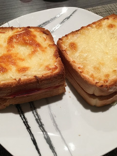 Una foto de Sandwich con Mozzarella