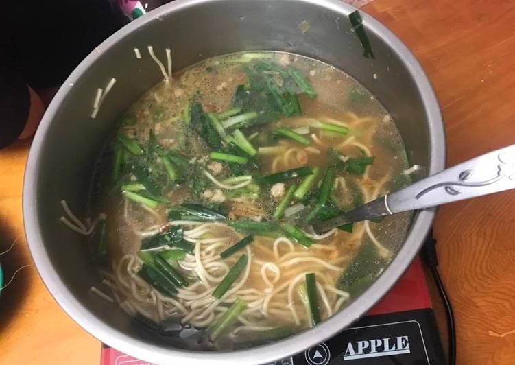 韭菜湯麵