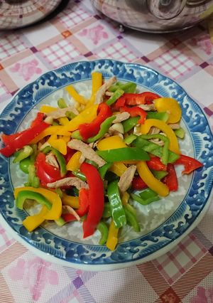 三色椒炒肉絲 的食譜成品照片