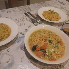 A picture of Mie Rebus Noodle Soup.
