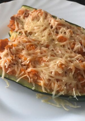 Una foto de Calabacines rellenos de atún (Mambo/Thermomix)