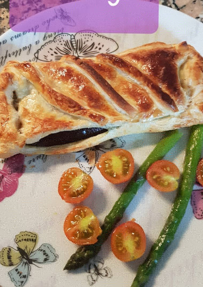 Una foto de Hoy berenjenas rellenas de verdura y hojaldre